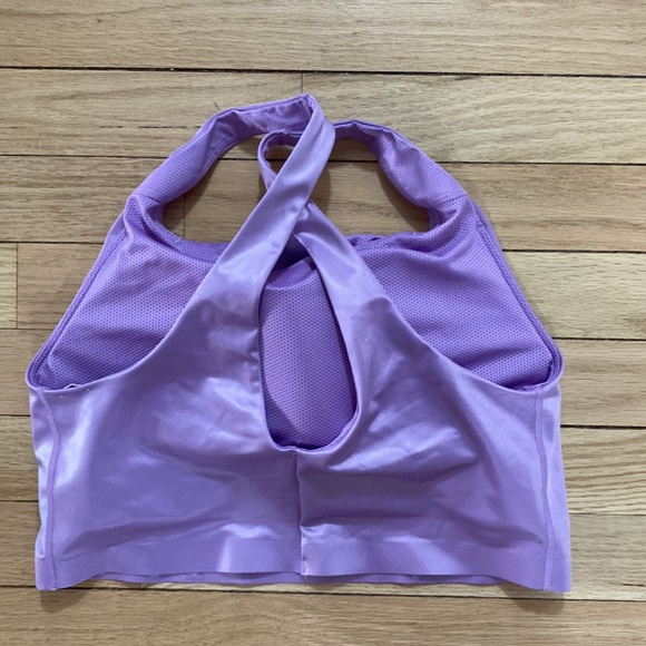 Lavender shimmer Nike workout set - Picture 3 of 4